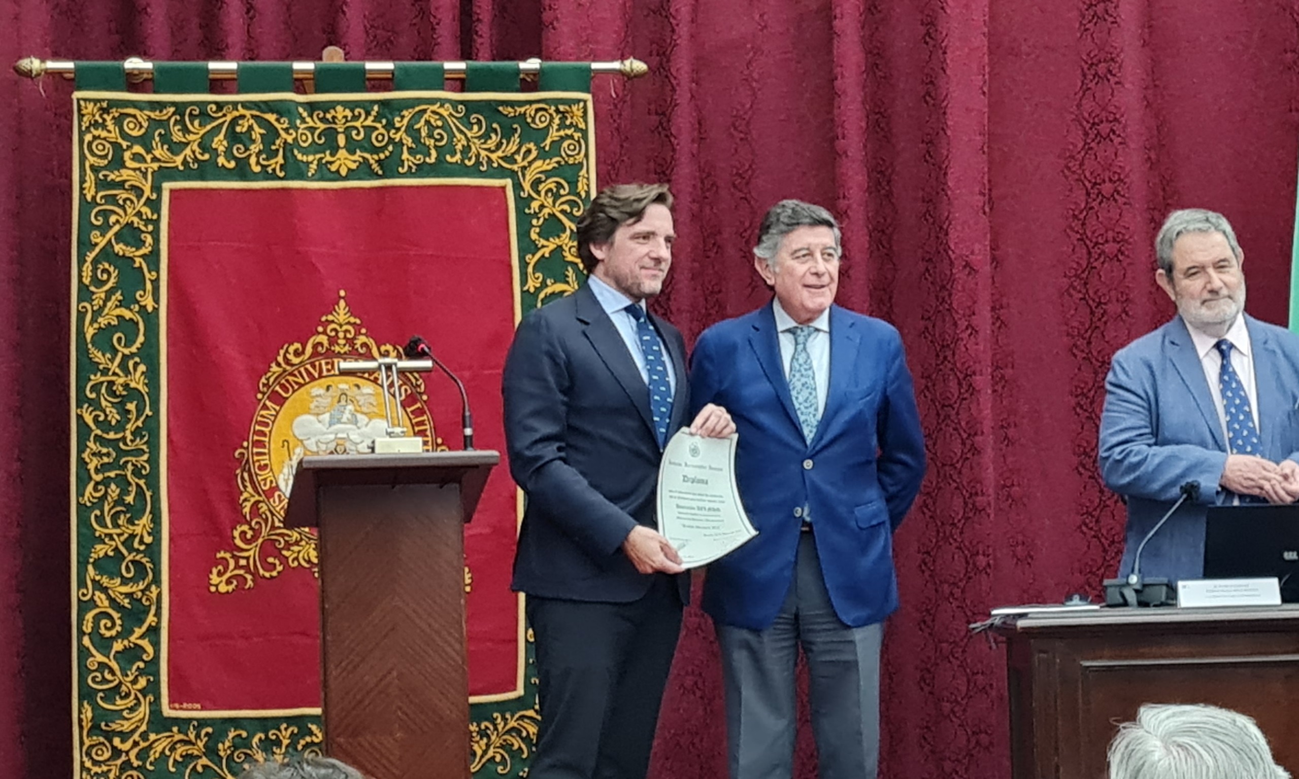AELMHU recibe el Premio 2022 de la Fundación Avenzoar